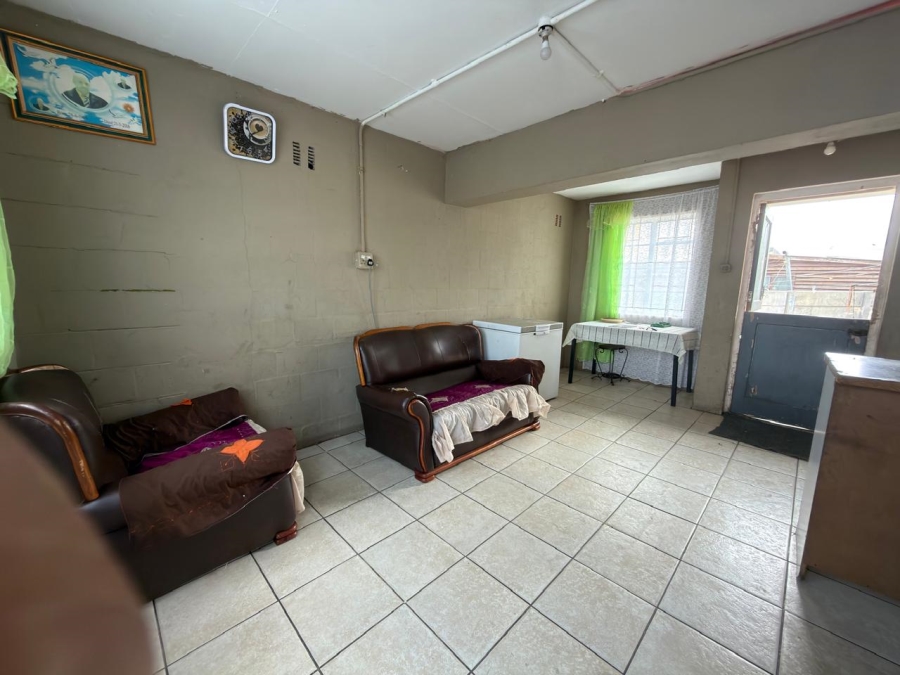 5 Bedroom Property for Sale in Belhar Western Cape